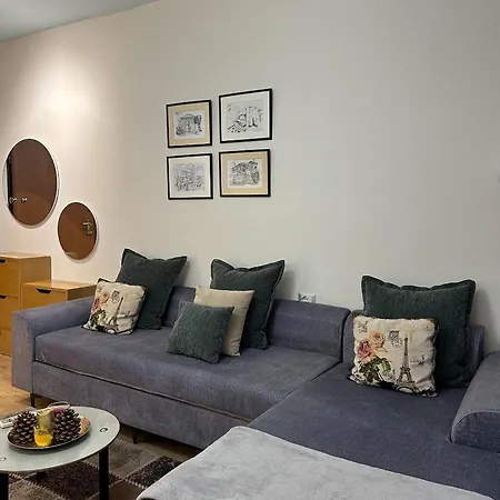 Appartement Kika Shanti, Near Artificial